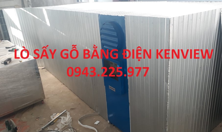 Lò sấy gỗ làm bằng khung sắt bắn tôn